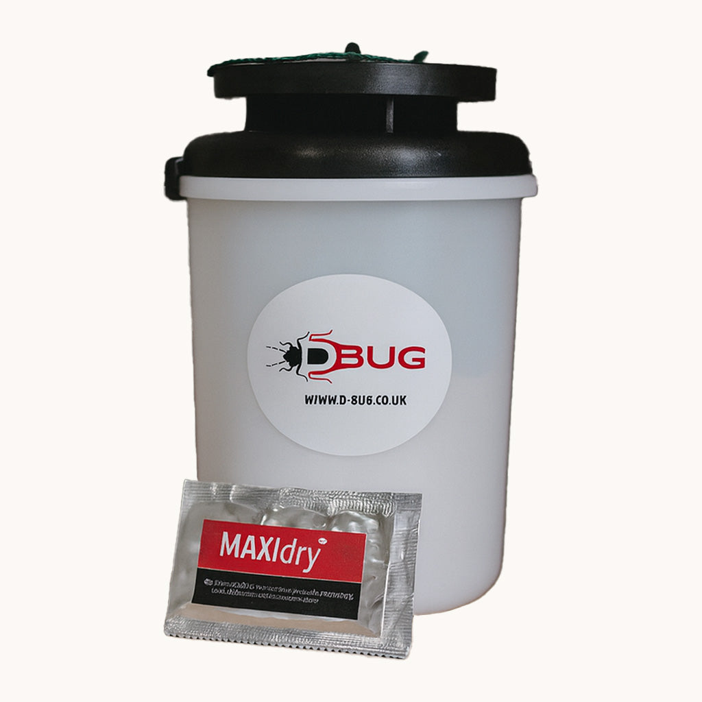D-Bug MaxiFly outdoor fly trap with reusable green body and lid for professional fly control