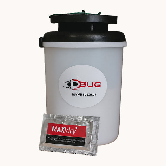 D-Bug MaxiFly outdoor fly trap with reusable green body and lid for professional fly control